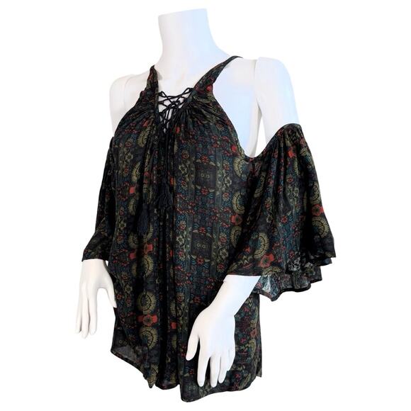 Sea Gypsies Floral Lace Up Cold Shoulder Top SZ L $69 - Picture 3 of 11